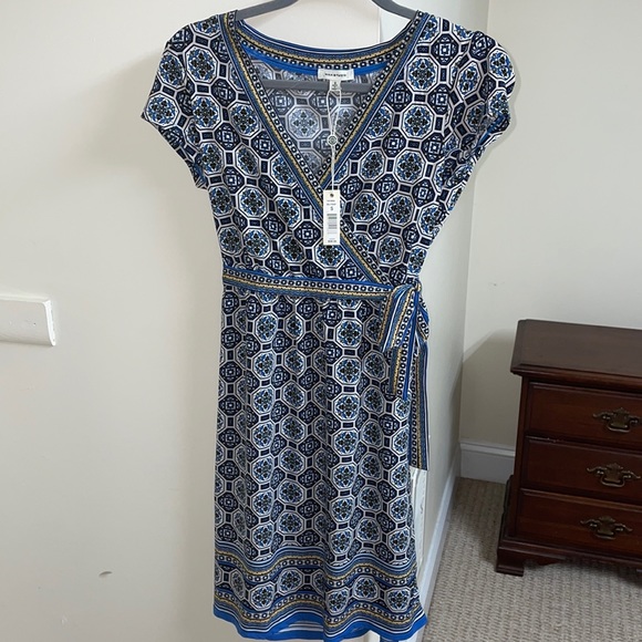 Patterned Dress - Picture 1 of 6